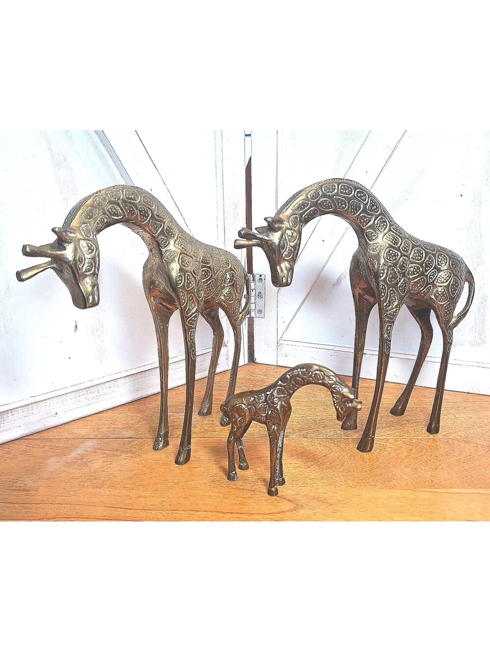 Vintage Set Of 3 Solid Brass Giraffe Statue Figurines Mom/Dad/Baby/Family - Picture 1 of 9